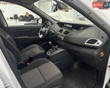 Білий Рено Гранд Сценік, об'ємом двигуна 1.46 л та пробігом 291 тис. км за 7790 $, фото 36 на Automoto.ua