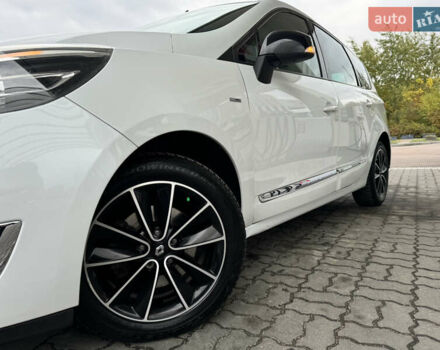 Белый Рено Гранд Сценик, объемом двигателя 1.6 л и пробегом 207 тыс. км за 9450 $, фото 27 на Automoto.ua