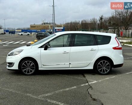 Белый Рено Гранд Сценик, объемом двигателя 1.5 л и пробегом 205 тыс. км за 10950 $, фото 2 на Automoto.ua