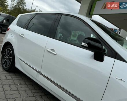 Белый Рено Гранд Сценик, объемом двигателя 1.6 л и пробегом 207 тыс. км за 9450 $, фото 15 на Automoto.ua