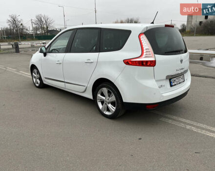 Белый Рено Гранд Сценик, объемом двигателя 1.46 л и пробегом 280 тыс. км за 8100 $, фото 4 на Automoto.ua