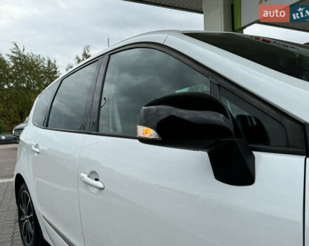 Белый Рено Гранд Сценик, объемом двигателя 1.6 л и пробегом 207 тыс. км за 9450 $, фото 16 на Automoto.ua