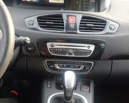 Білий Рено Гранд Сценік, об'ємом двигуна 1.5 л та пробігом 242 тис. км за 8250 $, фото 16 на Automoto.ua