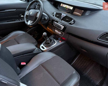 Белый Рено Гранд Сценик, объемом двигателя 1.6 л и пробегом 182 тыс. км за 9000 $, фото 13 на Automoto.ua