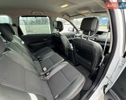 Белый Рено Гранд Сценик, объемом двигателя 1.5 л и пробегом 205 тыс. км за 10950 $, фото 25 на Automoto.ua