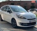 Белый Рено Гранд Сценик, объемом двигателя 1.6 л и пробегом 248 тыс. км за 8500 $, фото 5 на Automoto.ua