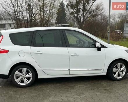 Белый Рено Гранд Сценик, объемом двигателя 1.6 л и пробегом 220 тыс. км за 9350 $, фото 6 на Automoto.ua