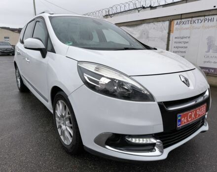 Білий Рено Гранд Сценік, об'ємом двигуна 1.5 л та пробігом 212 тис. км за 9500 $, фото 1 на Automoto.ua
