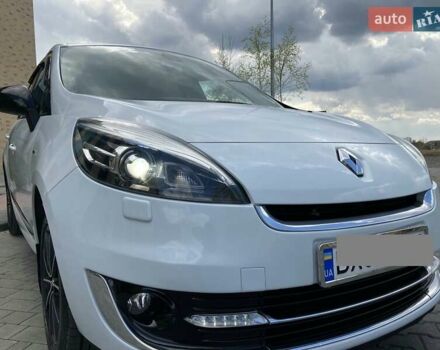 Белый Рено Гранд Сценик, объемом двигателя 1.5 л и пробегом 162 тыс. км за 10000 $, фото 7 на Automoto.ua