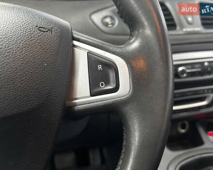 Білий Рено Гранд Сценік, об'ємом двигуна 1.46 л та пробігом 291 тис. км за 7790 $, фото 22 на Automoto.ua