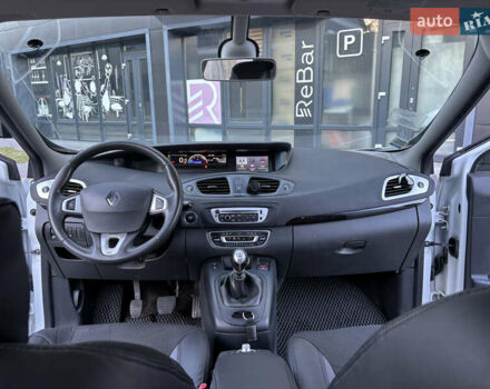 Белый Рено Гранд Сценик, объемом двигателя 1.5 л и пробегом 201 тыс. км за 8499 $, фото 14 на Automoto.ua