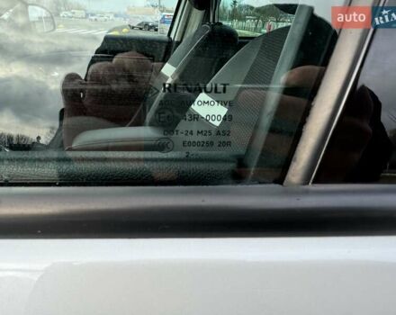 Белый Рено Гранд Сценик, объемом двигателя 1.5 л и пробегом 205 тыс. км за 10950 $, фото 12 на Automoto.ua