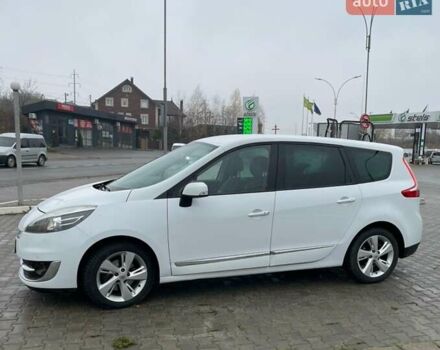 Белый Рено Гранд Сценик, объемом двигателя 1.6 л и пробегом 220 тыс. км за 9350 $, фото 2 на Automoto.ua