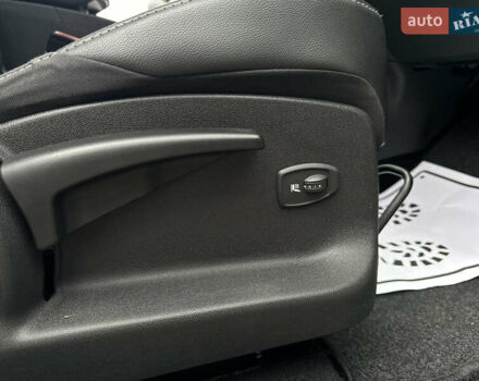 Белый Рено Гранд Сценик, объемом двигателя 1.6 л и пробегом 207 тыс. км за 9450 $, фото 92 на Automoto.ua