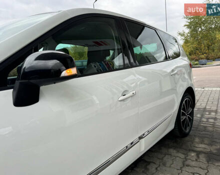 Белый Рено Гранд Сценик, объемом двигателя 1.6 л и пробегом 207 тыс. км за 9450 $, фото 32 на Automoto.ua