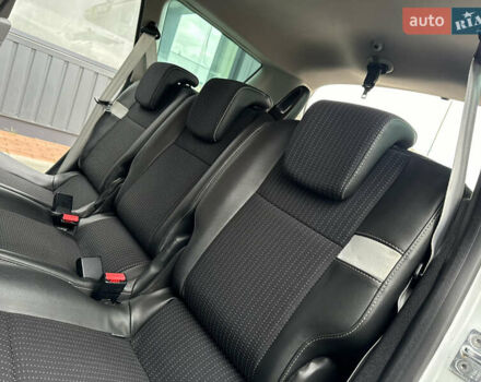 Белый Рено Гранд Сценик, объемом двигателя 1.6 л и пробегом 207 тыс. км за 9450 $, фото 84 на Automoto.ua