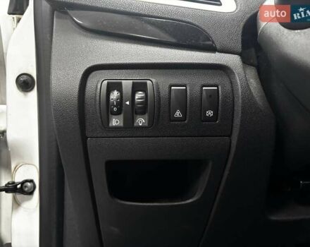 Білий Рено Гранд Сценік, об'ємом двигуна 1.46 л та пробігом 291 тис. км за 7790 $, фото 19 на Automoto.ua