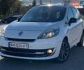 Білий Рено Гранд Сценік, об'ємом двигуна 1.6 л та пробігом 250 тис. км за 8800 $, фото 1 на Automoto.ua