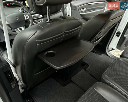 Белый Рено Гранд Сценик, объемом двигателя 1.6 л и пробегом 207 тыс. км за 9450 $, фото 82 на Automoto.ua