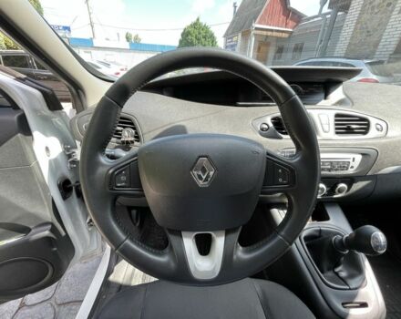 Белый Рено Гранд Сценик, объемом двигателя 1.5 л и пробегом 250 тыс. км за 7000 $, фото 14 на Automoto.ua