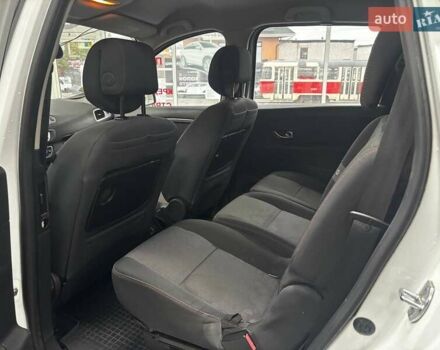 Білий Рено Гранд Сценік, об'ємом двигуна 1.46 л та пробігом 291 тис. км за 7790 $, фото 31 на Automoto.ua