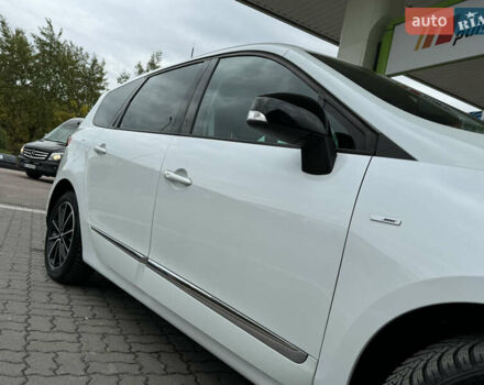 Белый Рено Гранд Сценик, объемом двигателя 1.6 л и пробегом 207 тыс. км за 9450 $, фото 13 на Automoto.ua