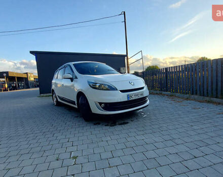 Белый Рено Гранд Сценик, объемом двигателя 1.5 л и пробегом 240 тыс. км за 8499 $, фото 12 на Automoto.ua