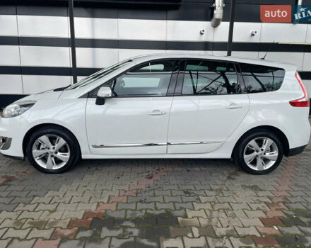 Білий Рено Гранд Сценік, об'ємом двигуна 1.5 л та пробігом 206 тис. км за 9700 $, фото 1 на Automoto.ua