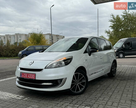 Белый Рено Гранд Сценик, объемом двигателя 1.6 л и пробегом 207 тыс. км за 9450 $, фото 23 на Automoto.ua