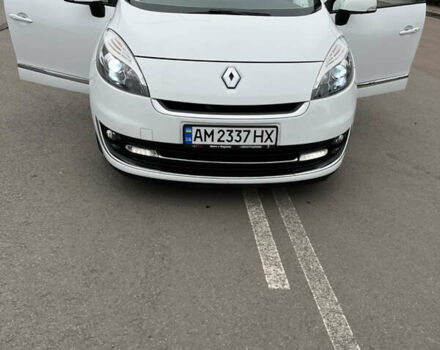 Белый Рено Гранд Сценик, объемом двигателя 1.46 л и пробегом 280 тыс. км за 8100 $, фото 14 на Automoto.ua
