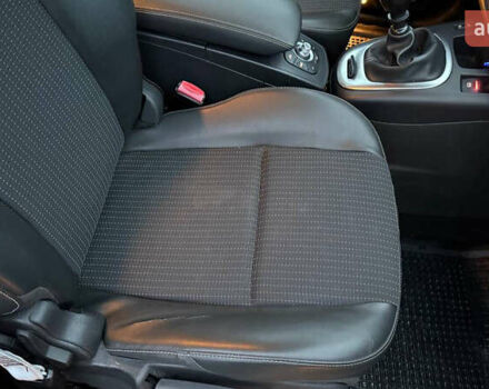 Белый Рено Гранд Сценик, объемом двигателя 1.6 л и пробегом 182 тыс. км за 9000 $, фото 14 на Automoto.ua