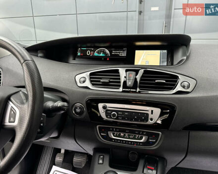 Белый Рено Гранд Сценик, объемом двигателя 1.6 л и пробегом 207 тыс. км за 9450 $, фото 97 на Automoto.ua