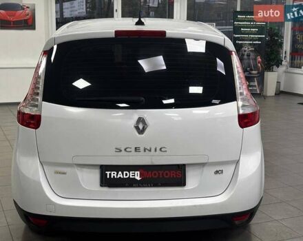 Білий Рено Гранд Сценік, об'ємом двигуна 1.46 л та пробігом 291 тис. км за 7790 $, фото 10 на Automoto.ua