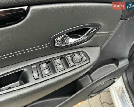 Белый Рено Гранд Сценик, объемом двигателя 1.6 л и пробегом 207 тыс. км за 9450 $, фото 58 на Automoto.ua