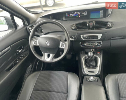 Білий Рено Гранд Сценік, об'ємом двигуна 1.5 л та пробігом 206 тис. км за 9700 $, фото 31 на Automoto.ua