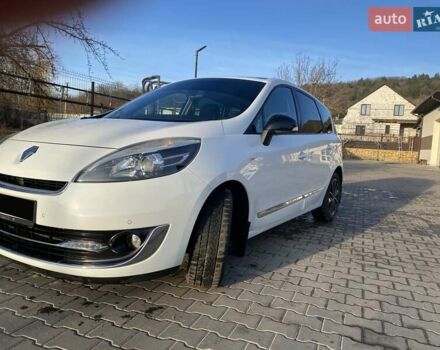 Белый Рено Гранд Сценик, объемом двигателя 1.5 л и пробегом 206 тыс. км за 8999 $, фото 1 на Automoto.ua