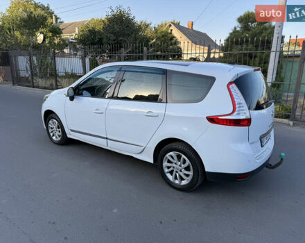 Белый Рено Гранд Сценик, объемом двигателя 1.5 л и пробегом 230 тыс. км за 7800 $, фото 7 на Automoto.ua