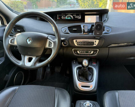 Белый Рено Гранд Сценик, объемом двигателя 1.5 л и пробегом 230 тыс. км за 7800 $, фото 18 на Automoto.ua