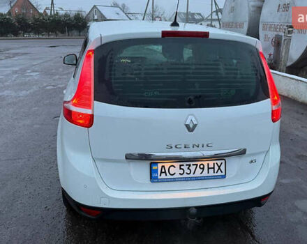 Белый Рено Гранд Сценик, объемом двигателя 1.6 л и пробегом 182 тыс. км за 9000 $, фото 5 на Automoto.ua