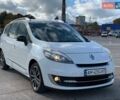 Білий Рено Гранд Сценік, об'ємом двигуна 1.6 л та пробігом 250 тис. км за 8800 $, фото 1 на Automoto.ua