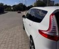Білий Рено Гранд Сценік, об'ємом двигуна 1.5 л та пробігом 176 тис. км за 8200 $, фото 2 на Automoto.ua