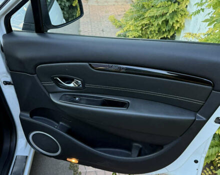 Белый Рено Гранд Сценик, объемом двигателя 1.5 л и пробегом 230 тыс. км за 7800 $, фото 15 на Automoto.ua