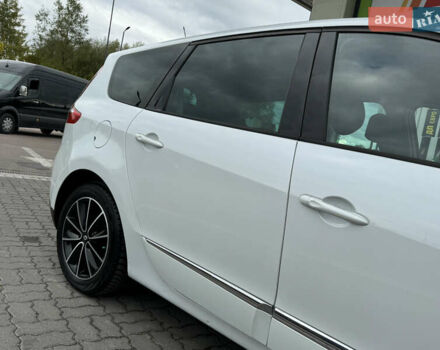 Белый Рено Гранд Сценик, объемом двигателя 1.6 л и пробегом 207 тыс. км за 9450 $, фото 18 на Automoto.ua