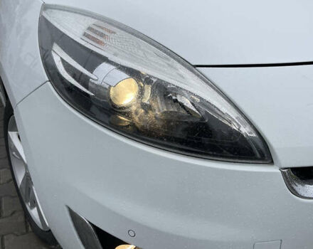 Белый Рено Гранд Сценик, объемом двигателя 1.6 л и пробегом 220 тыс. км за 9350 $, фото 8 на Automoto.ua