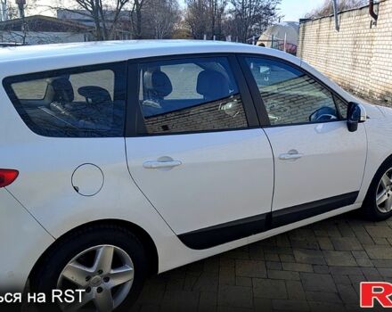 Белый Рено Гранд Сценик, объемом двигателя 1.5 л и пробегом 0 тыс. км за 7700 $, фото 6 на Automoto.ua
