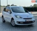 Белый Рено Гранд Сценик, объемом двигателя 1.46 л и пробегом 202 тыс. км за 8900 $, фото 2 на Automoto.ua