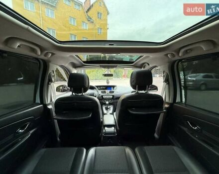 Белый Рено Гранд Сценик, объемом двигателя 1.6 л и пробегом 250 тыс. км за 8600 $, фото 14 на Automoto.ua