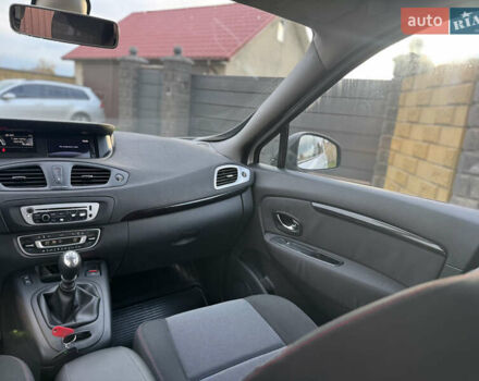 Білий Рено Гранд Сценік, об'ємом двигуна 1.5 л та пробігом 236 тис. км за 7800 $, фото 29 на Automoto.ua