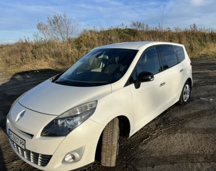 Білий Рено Гранд Сценік, об'ємом двигуна 1.6 л та пробігом 269 тис. км за 5700 $, фото 4 на Automoto.ua