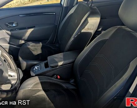 Белый Рено Гранд Сценик, объемом двигателя 1.5 л и пробегом 0 тыс. км за 7700 $, фото 2 на Automoto.ua